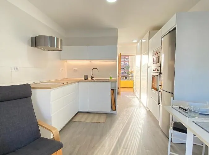 Estudio En Cristianos. Ubicacion Ideal. Lägenhet