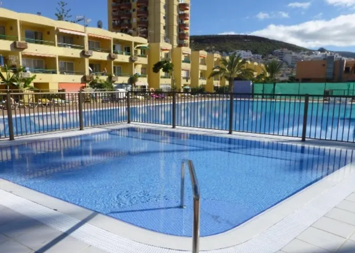 Estudio En Cristianos. Ubicacion Ideal. Apartment