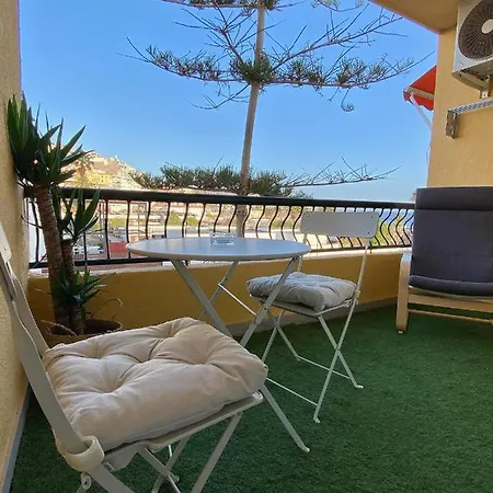 Estudio En Cristianos. Ubicacion Ideal. Appartement *