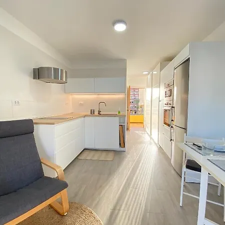 Estudio En Cristianos. Ubicacion Ideal. Apartman