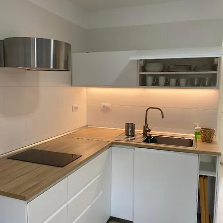 Estudio En Cristianos. Ubicacion Ideal. Apartman *